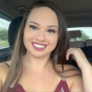 Meet your Posher, Rebecca